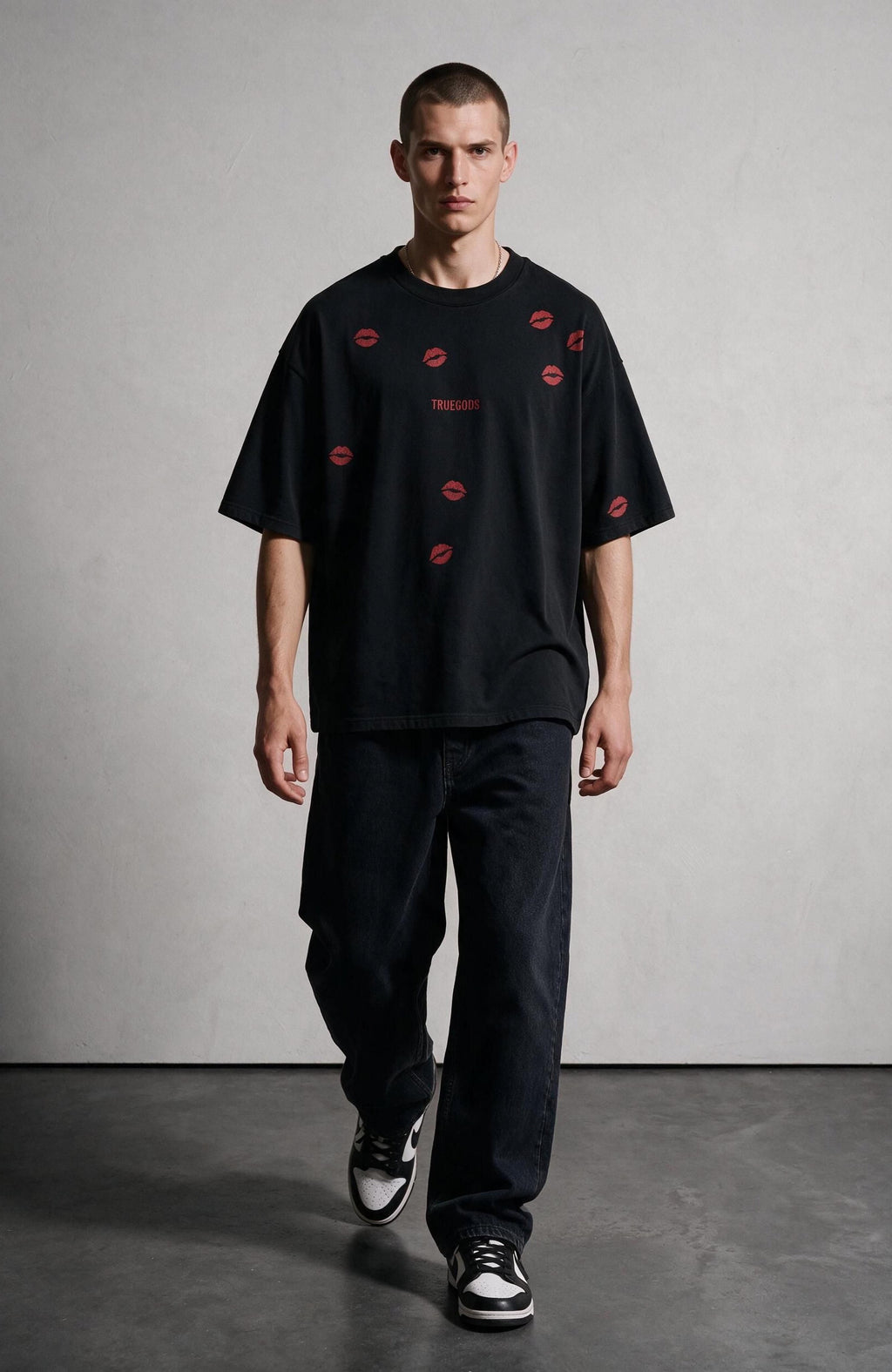 Kiss Marks oversized T-shirt by Truegods – on model, full look